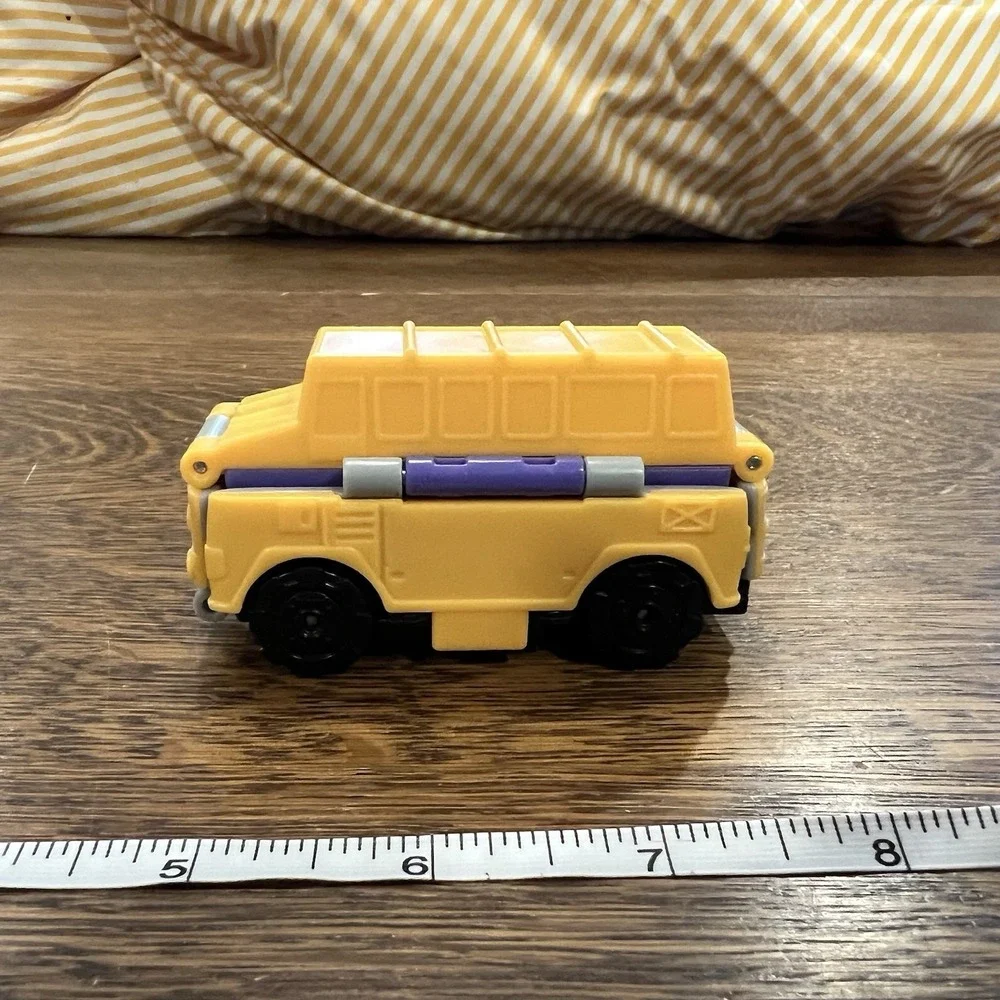 REVERSABLE PANELS UTILITY TRUCK PURPLE/YELLOW 3
